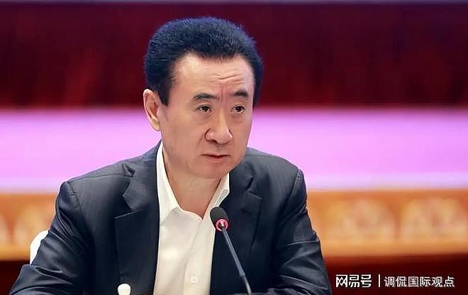 八年挥霍两千亿，丢掉万达控股权，王健林输掉商业帝国守住体面 - 24