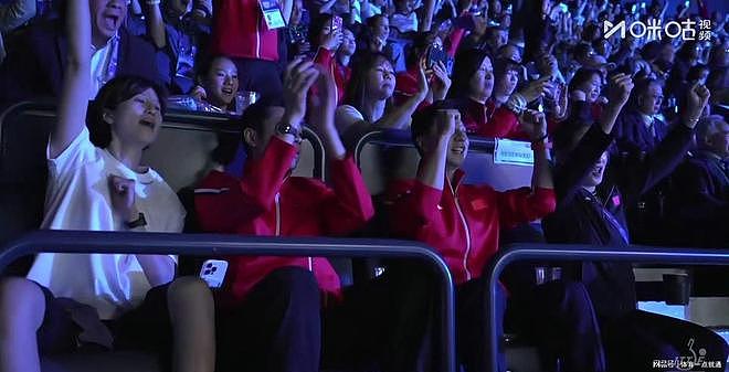 中国女团3-2日本队，世乒赛7连冠，孙颖莎王曼昱夺冠拥抱（组图） - 9