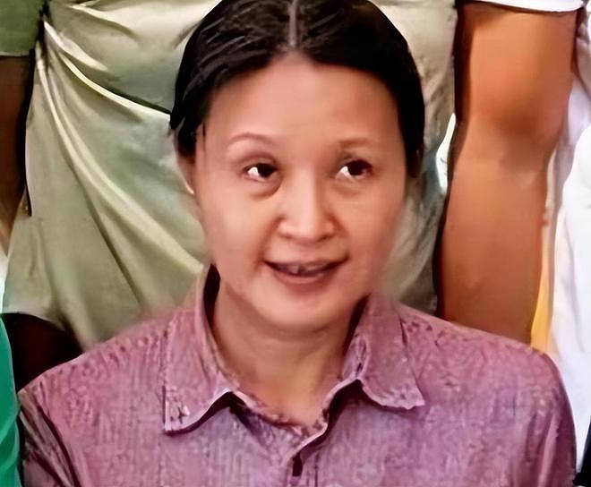 恋爱脑下场是真惨！从春晚主持人到养不起孩子的妇女，她后悔吗（组图） - 21