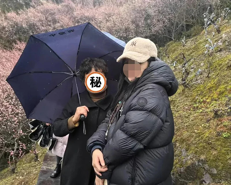 被封杀5年后赵薇罕见露面，11字发文令人浮想联翩（组图） - 11