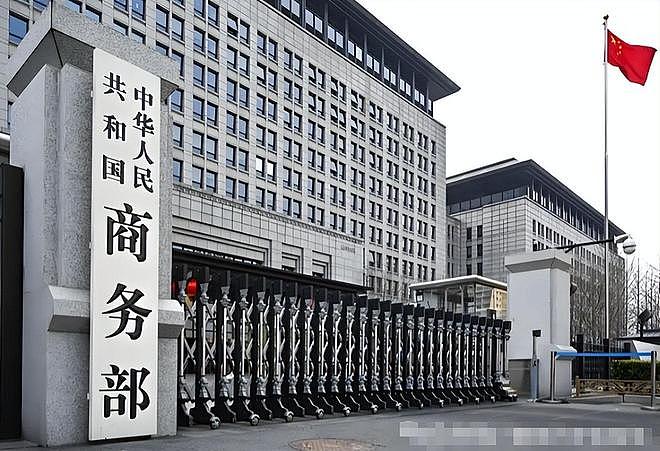 出大事了！美国两大行强行冻结中企4000万，中企硬核反击，太解气（组图） - 12