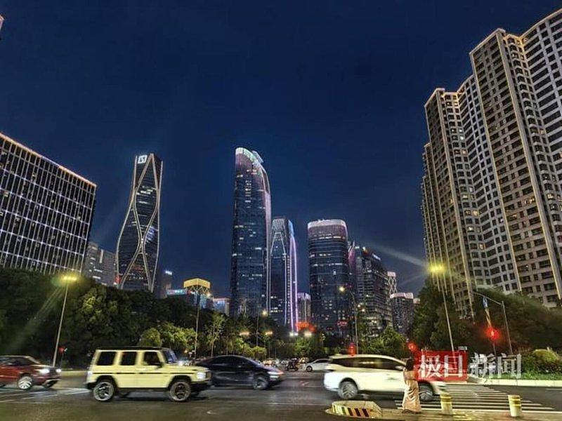 穿完就退Miu Miu、YSL拉黑杭州街道,不堪舆论后解封(组图) - 1