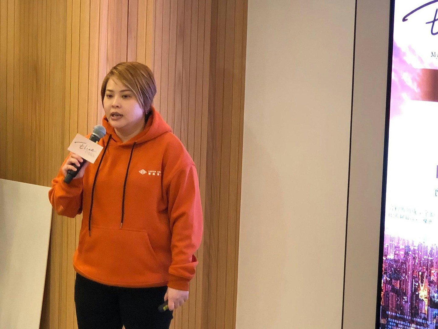 乐风集团创办人周佩贤轻生,靠翻新建地产王国,5年斥资百亿并购 - 3