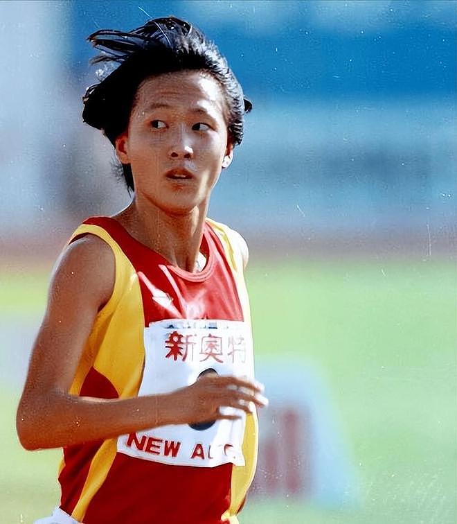 53岁王军霞近况:退休定居美国,三个孩子三个爹,人生令人唏嘘(组图) - 8