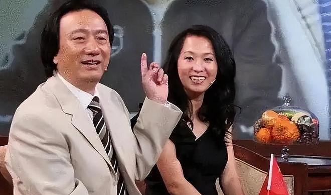 53岁王军霞近况:退休定居美国,三个孩子三个爹,人生令人唏嘘(组图) - 16