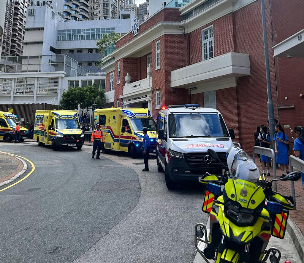 香港一中学突发爆炸！10名学生受伤送医（组图） - 2