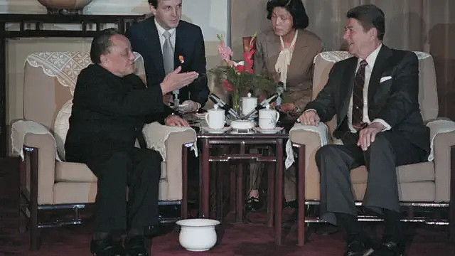 历任美国总统访华：国事以外的时刻（组图） - 18