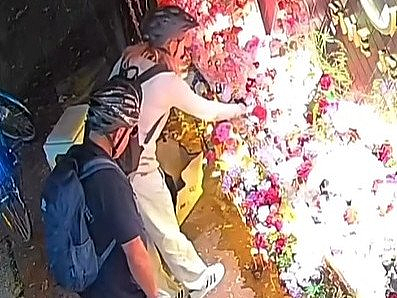 珀斯奇葩盗窃！两人顺走15个香水瓶，作案视频全曝光（GIF/组图） - 2