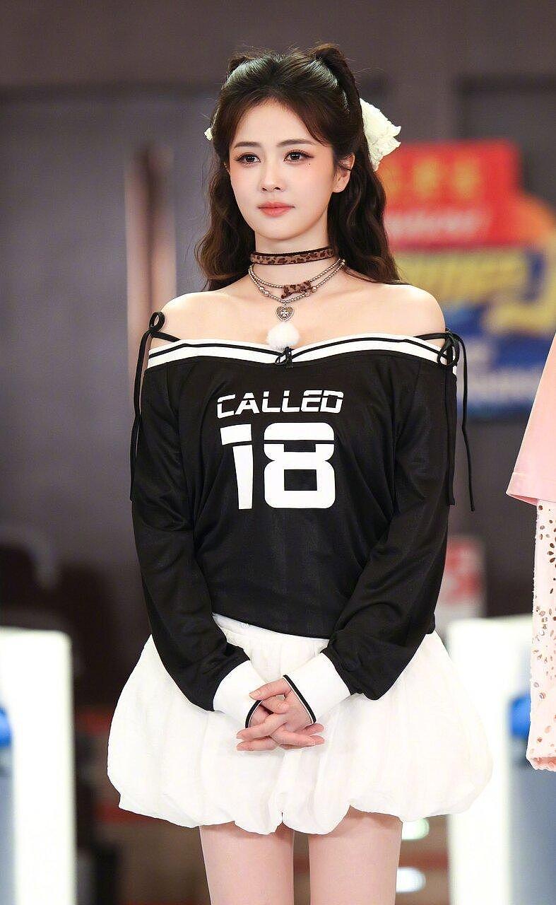 故意泼水“欺负”李晨？白鹿“跑男”争议升级，掉粉20万 - 1
