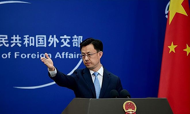 面对中国时，特朗普像换了个人，落地北京前，对华提了一个请求 - 9