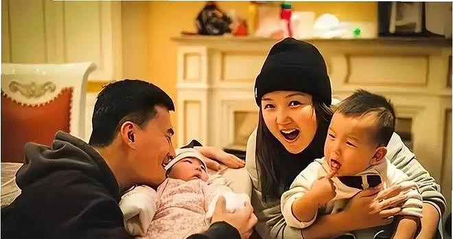 何洁：39岁领结婚证，不为爱情，是刚需！ - 1
