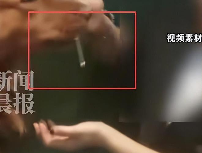 大连女子带狗撸串事件再升级!正脸全曝光竟是惯犯,店铺惨遭停业 - 2