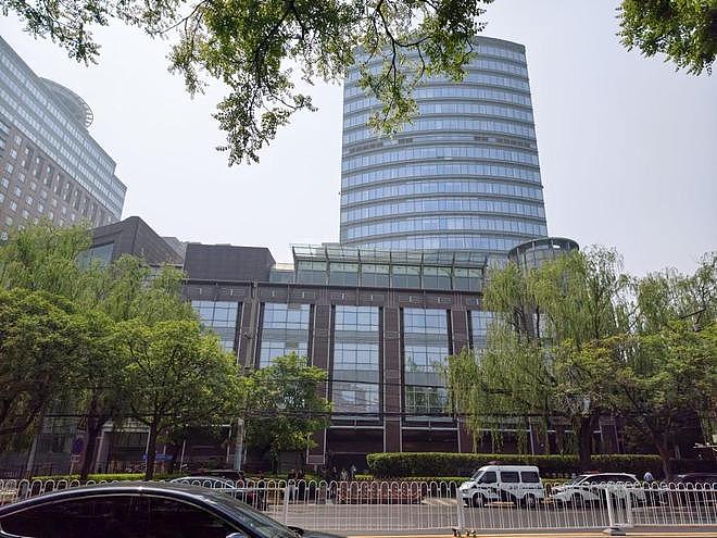 特朗普抵达北京,放弃钓鱼台国宾馆,为何执意下榻四季酒店?(组图) - 2