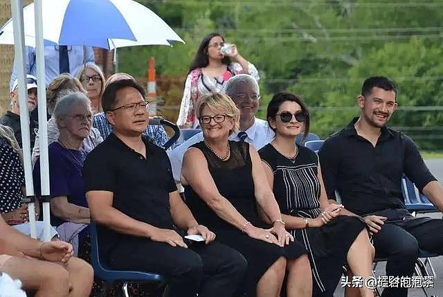 黄仁勋算不算中国人?血统追根溯源一目了然,下一代截然不同(组图) - 4