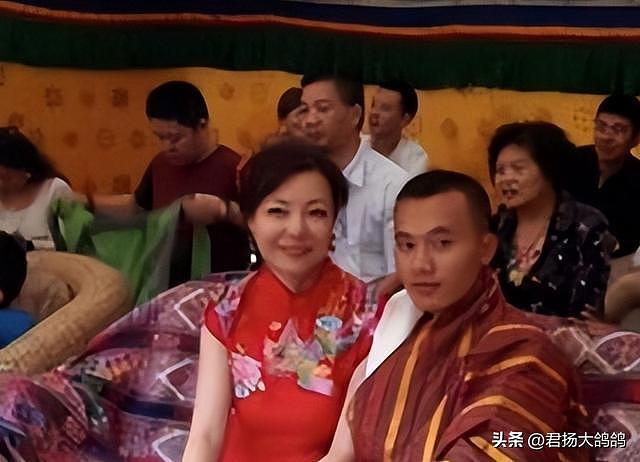 北京大姐为爱砸500万筑寺庙,和小19岁僧人相伴12年,现状如何? - 2