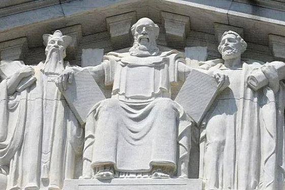 特朗普国宴致辞：美国最高法院门楣上，光荣地雕刻着孔子肖像（组图） - 2