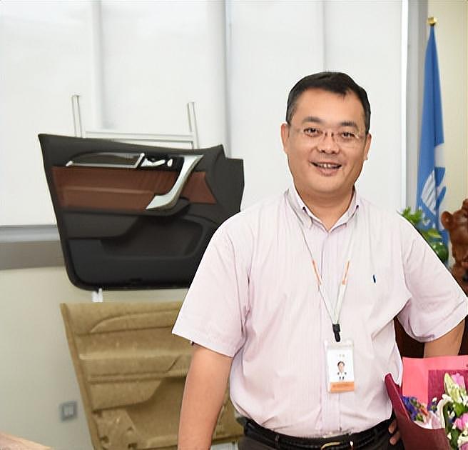 曹德旺没想到，儿子平稳接班才半年，女儿凭一个举动再次给他长脸（组图） - 27