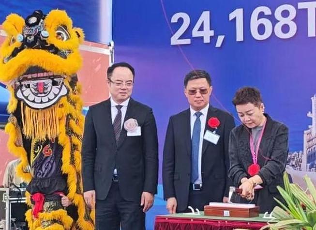 曹德旺没想到，儿子平稳接班才半年，女儿凭一个举动再次给他长脸（组图） - 39