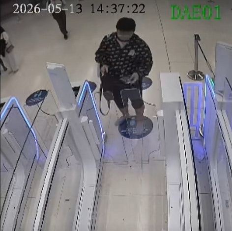 暴踢闸门辱骂关员，中国男子大闹曼谷机场遭索偿兼终身禁入境（组图） - 4