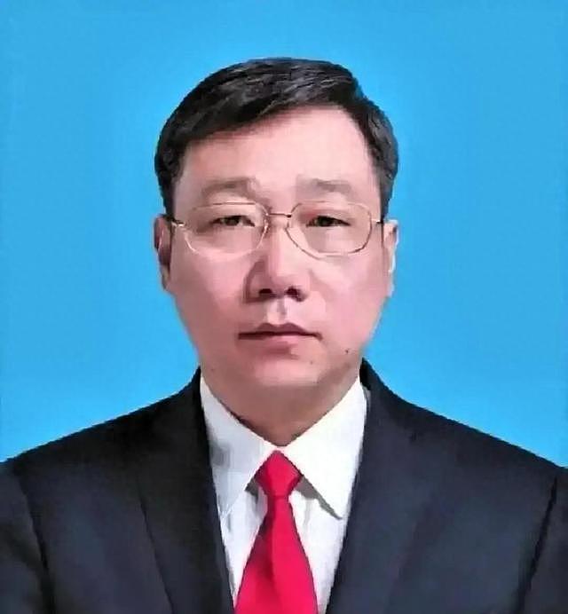太讽刺了，抓了一辈子“保护伞”，原来自己就是那把最大的伞（组图） - 1
