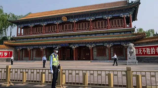 习近平带特朗普参观中南海  强调这种安排“极为罕见” - 1