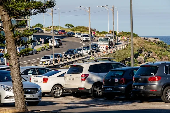 澳洲多处海滩拟取消免费停车！每小时恐收$20引发抵制，居民怒斥：“这就是抢钱” - 3