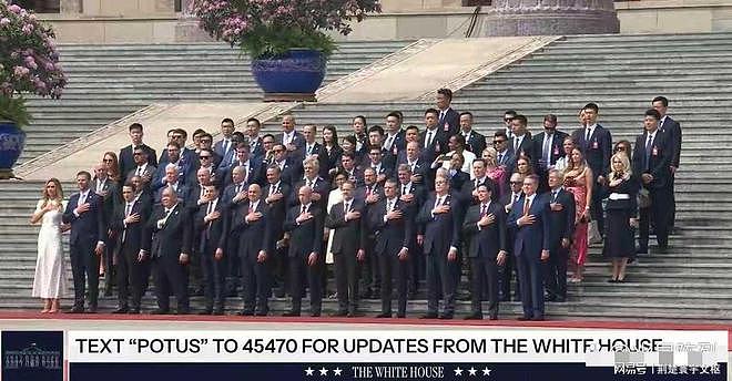 为何美国精英一到中国，瞬间收敛随性画风，全员变正经？ - 1