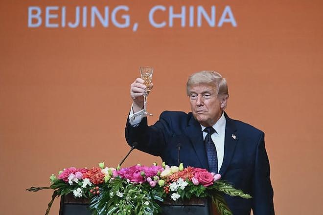 捏一把冷汗,特朗普国宴致辞十分精妙,揭开白宫御用笔杆子神秘面纱 - 1