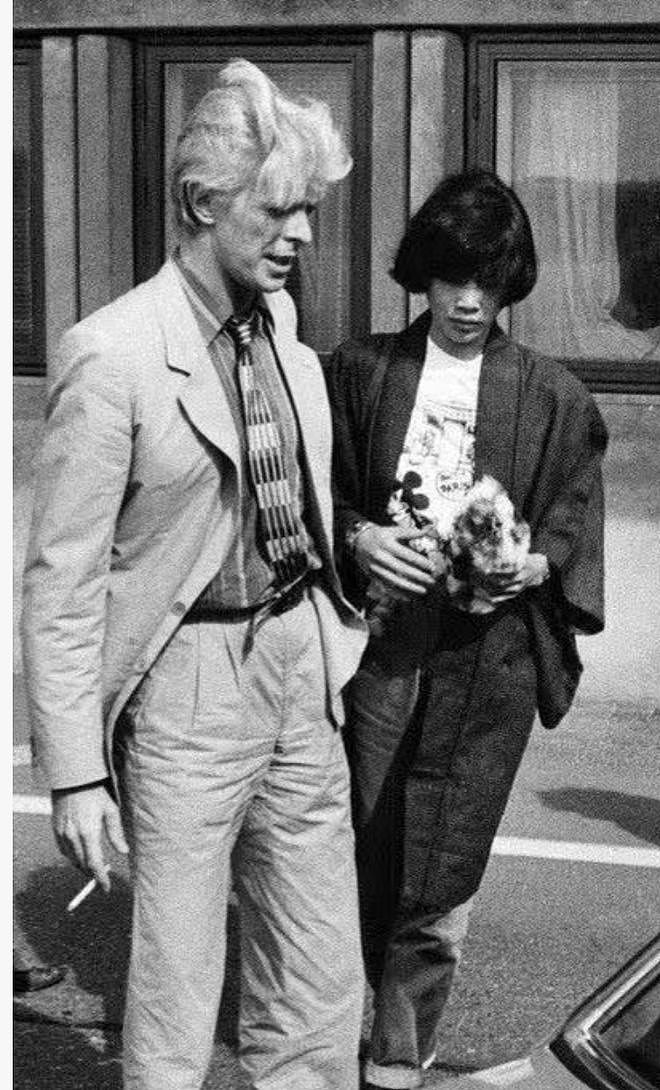 65岁华人阿姨因找到对象在新西兰上新闻！出演“China Girl”成名，曾被多国禁播 - 14