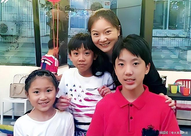 张艺谋健康恶化仅四月,陈婷结束27年婚姻关系 - 5