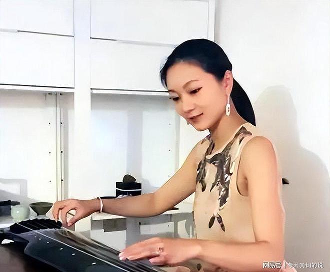 张艺谋健康恶化仅四月,陈婷结束27年婚姻关系 - 9