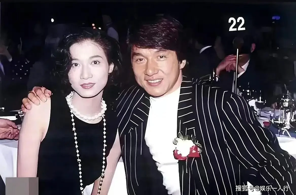 成龙砸4000万认回女儿，房祖名帮忙林凤娇沉默 - 3