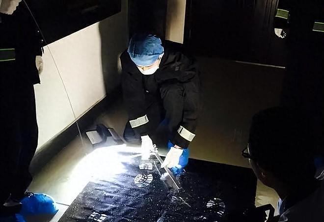 24岁保安辱尸烹杀女同事!事后写信叫嚣公安:你猜人肉好不好吃?(组图) - 4