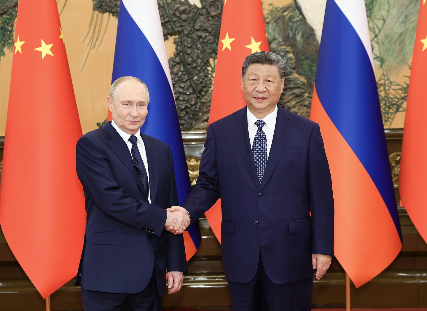 普京访华前，人民日报：中俄关系历史最好时期，患难与共的真朋友（组图） - 3