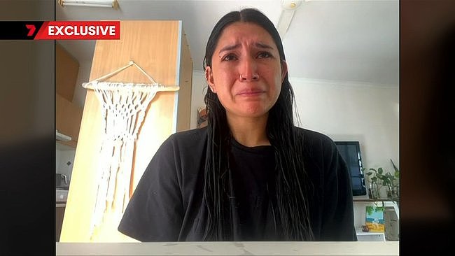 澳旅游大巴侧翻致1死28伤！幸存游客：司机曾坦言车况不佳，很后悔当时没说（组图） - 2