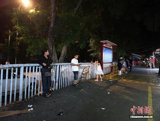 广西柳州5.2级地震已致3人失联,房屋倒塌13栋,市民回忆惊险瞬间:轰隆一下就塌了(组图) - 4