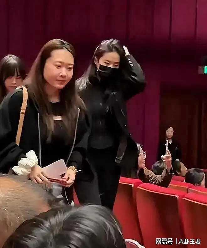 刘亦菲孕态明显疑怀孕停工?与干爹陈金飞纠缠20年,终于修成正果?(组图) - 2
