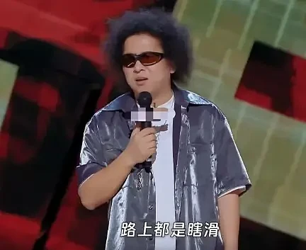 盲道上演戏的网红，坑了1700万真盲人（组图） - 27