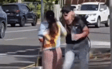 “她把我狠狠摔了出去！”澳洲华女华人区当街遇袭，报警仍被反复追打！批警方不力，华人副市长已跟进（视频/组图）