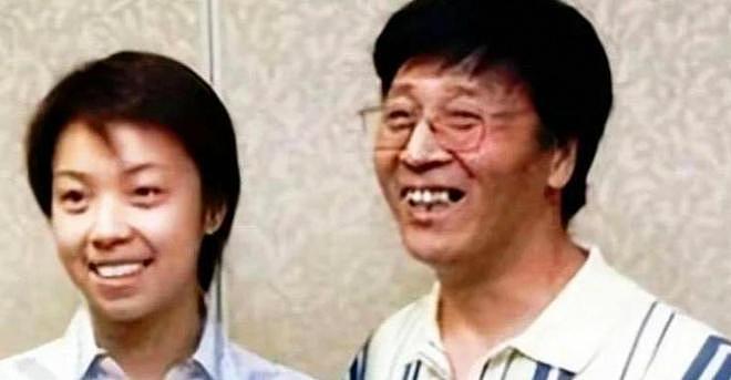 相伴17年终究败给现实，65岁徐威年老色衰，45岁张怡宁风华正茂 - 16