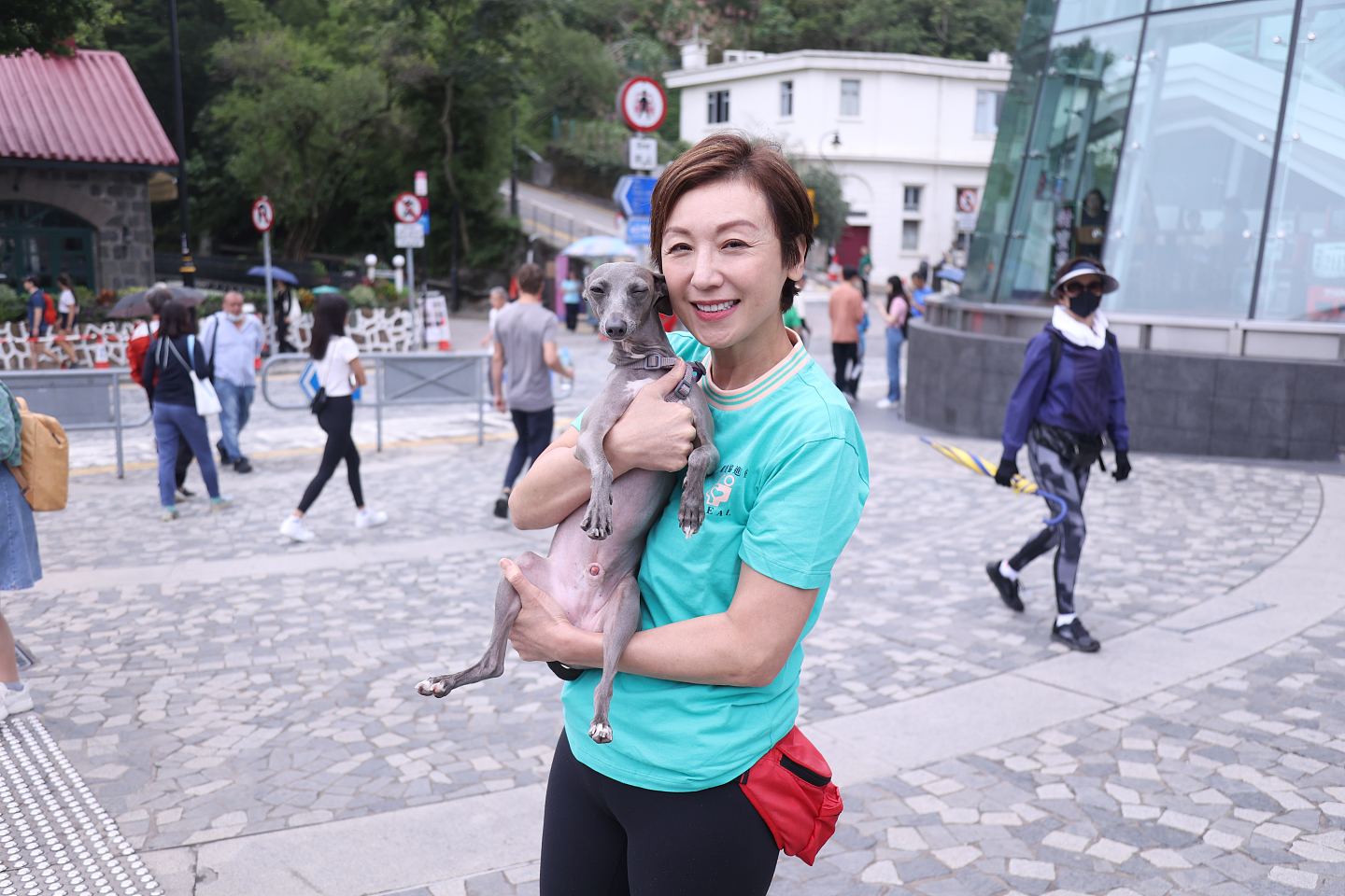 落选港姐晒剃光头抗病照,亲揭私家医院天价医药费:一针标靶20万 - 18