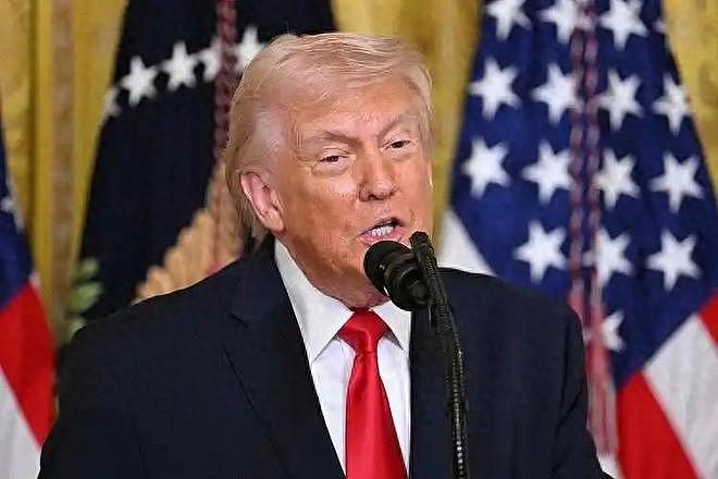 波音股价暴跌4.7%！特朗普口中的200架，中方只给了“有关安排”（组图） - 1