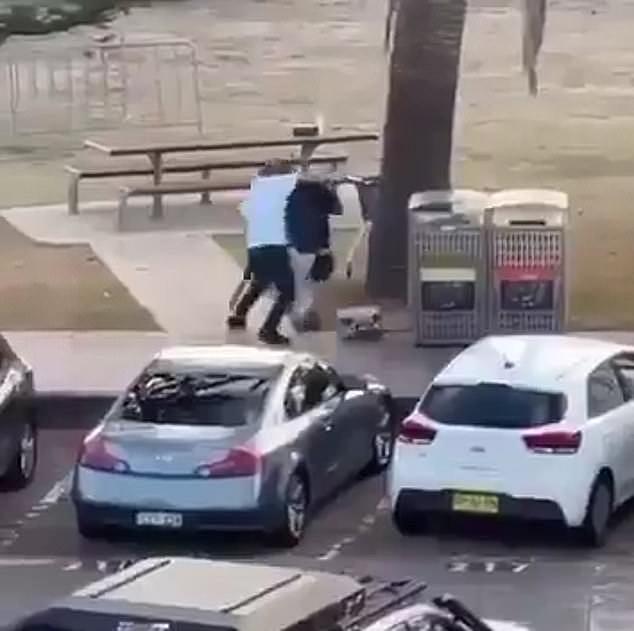 悉尼恐袭英雄获赠$260万，亲兄弟眼红勒索！扬言：不然打断你另一只胳膊（组图） - 2