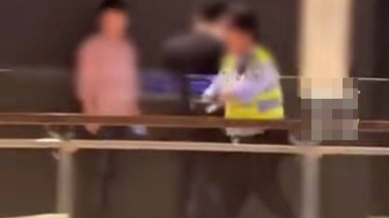 上海浦东餐厅日本人被刺伤,外交部:治安个案,中方将依法处理(组图) - 1