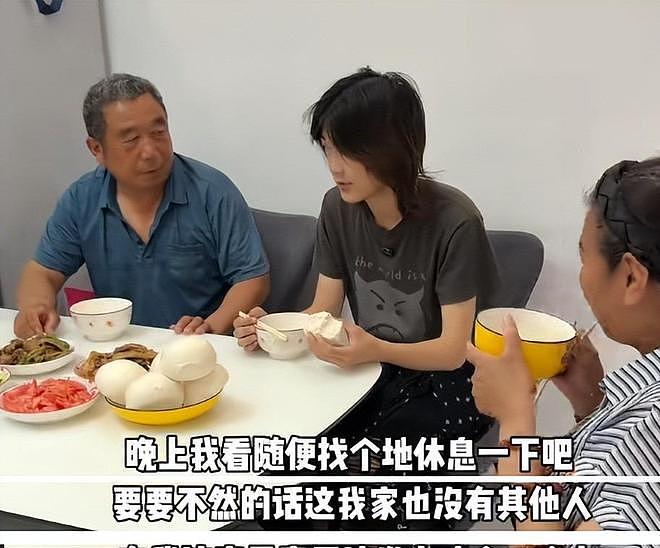 网红们参加生存挑战，不是刮彩票输光经费，就是把钱全买成槟榔 - 22