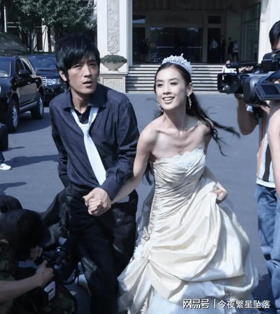 新欢不保?杨子家族爆大雷,和黄圣依离婚真实目的藏不住了! - 8