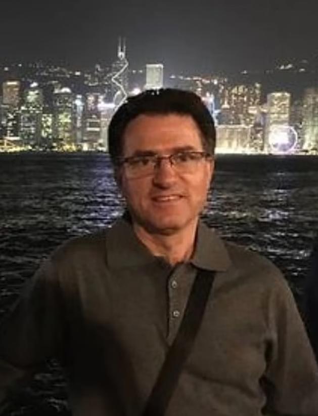 侃爷妻子适应不了优雅风，又换回原本的穿衣风格，“吓到”路人了（组图） - 27