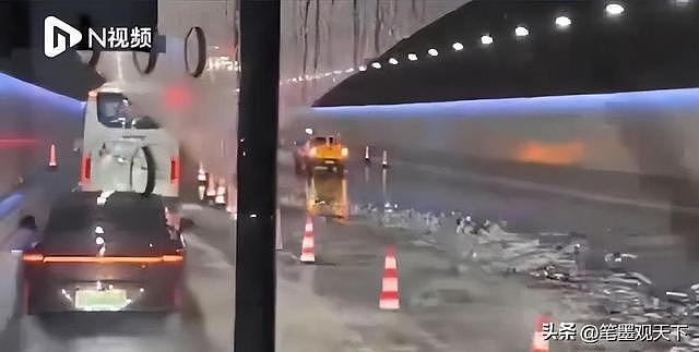 隧道看海!深圳深中通道雨水倒灌、大面积积水,网友发帖一针见血(组图) - 7