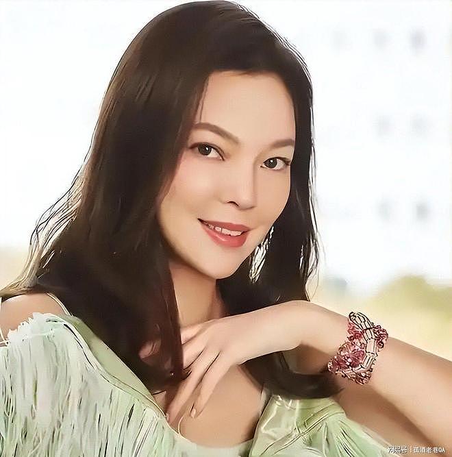 郭台铭51岁太太生四胎，豪门生育信托谋分百亿家产（组图） - 1