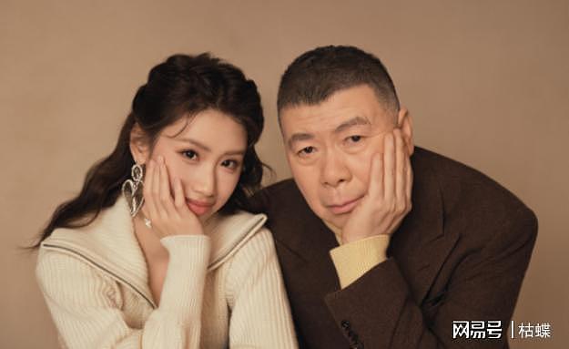 徐帆回应离婚9个月后，冯小刚再陷争议，养女徐朵成导火索 - 19